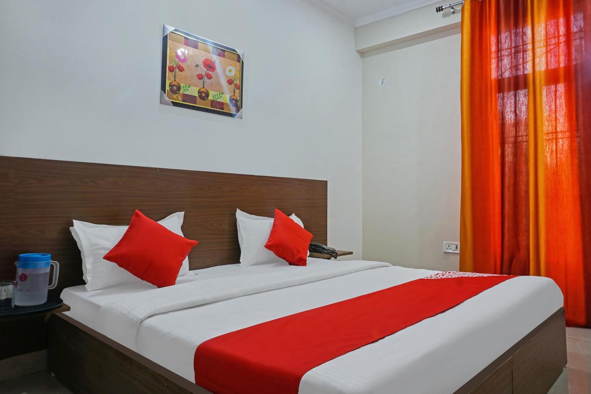 Hotel O Quadis Noida Exterior photo