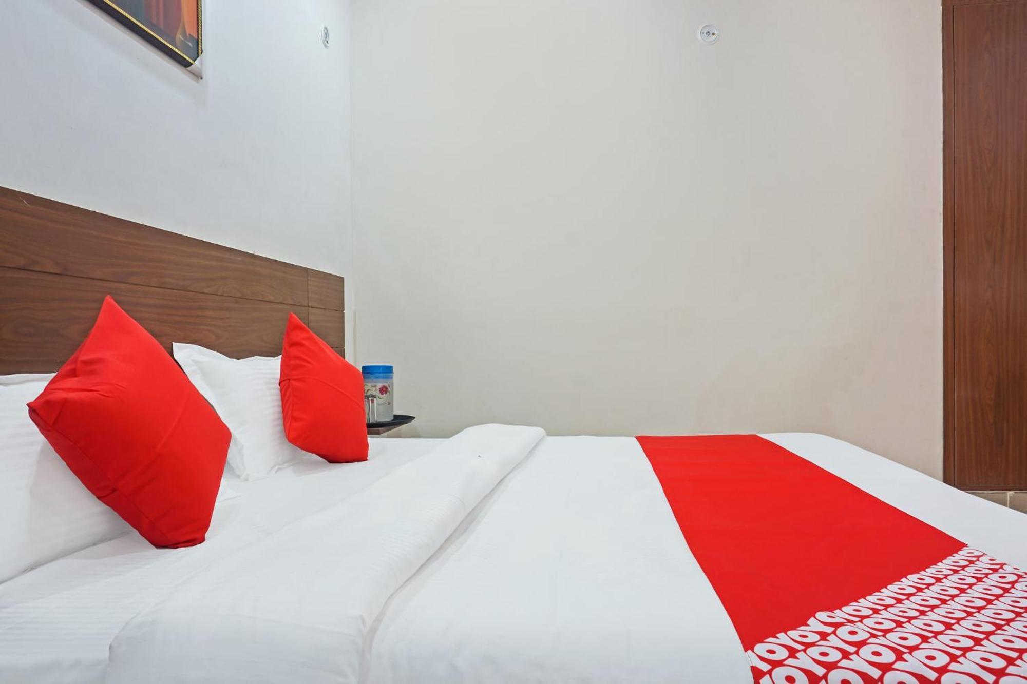 Hotel O Quadis Noida Exterior photo