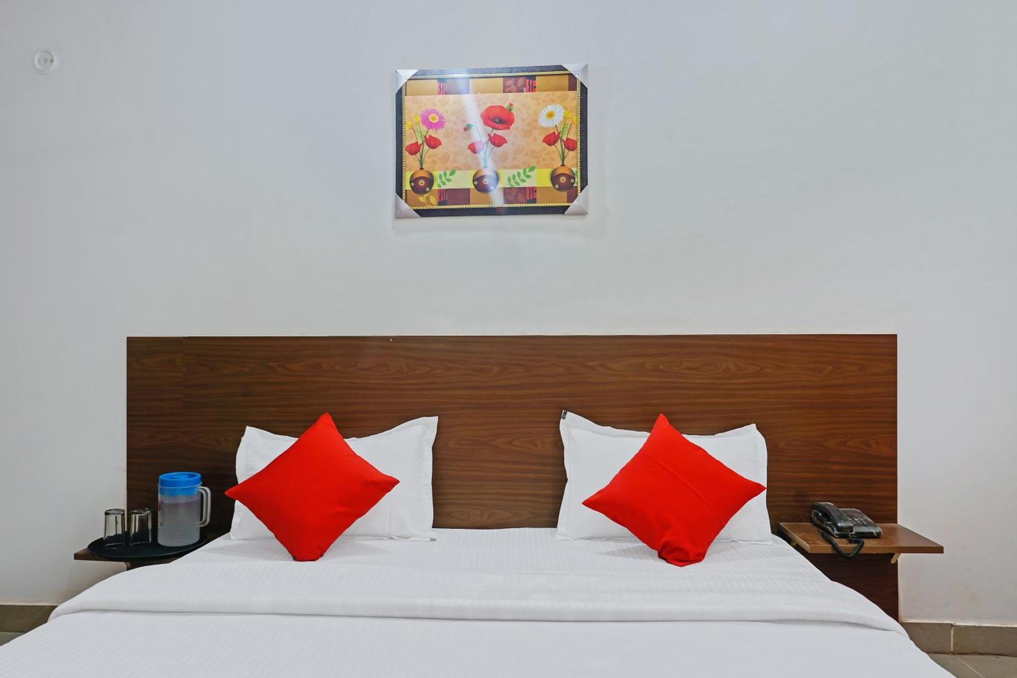 Hotel O Quadis Noida Exterior photo