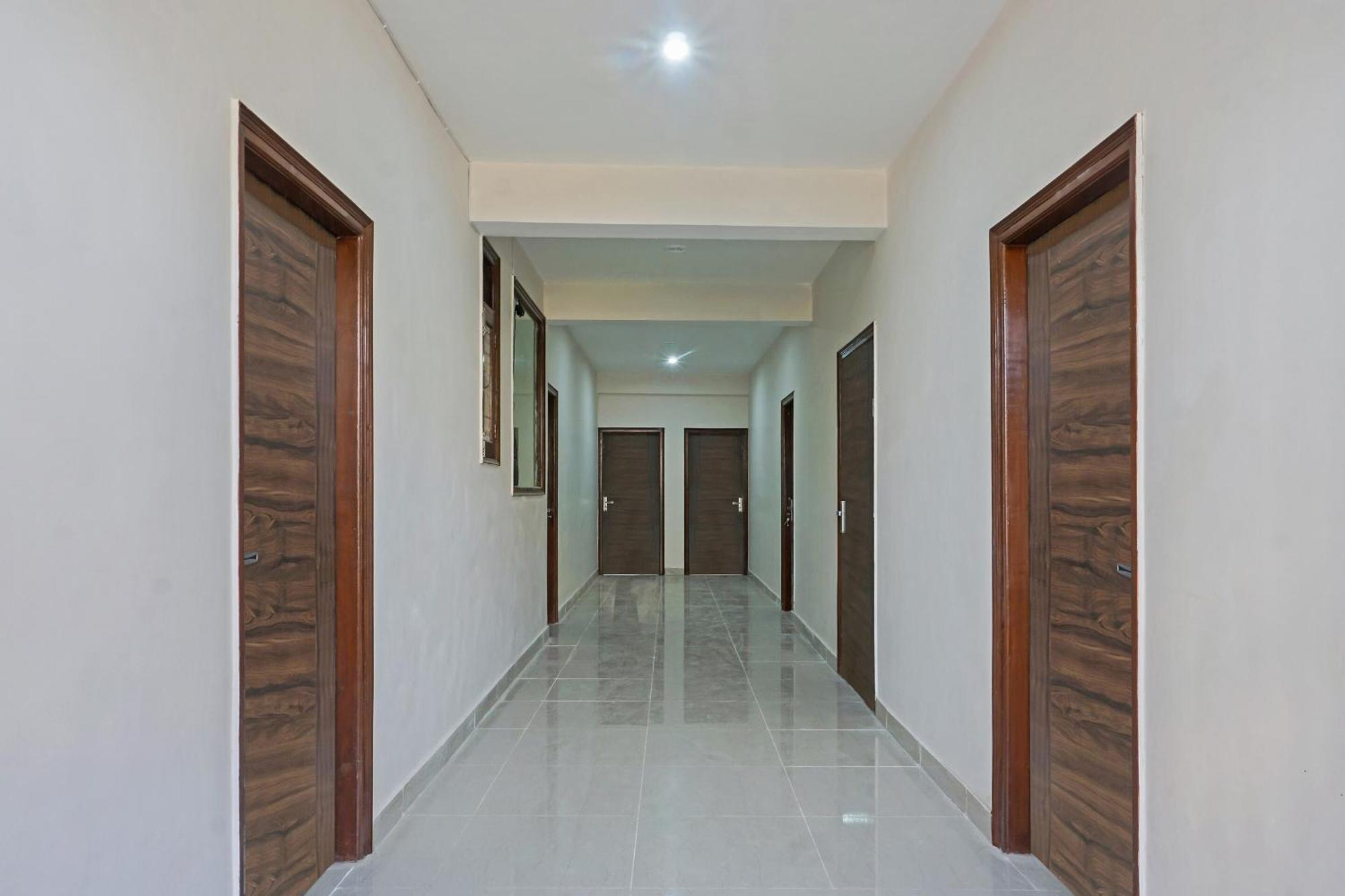 Hotel O Quadis Noida Exterior photo