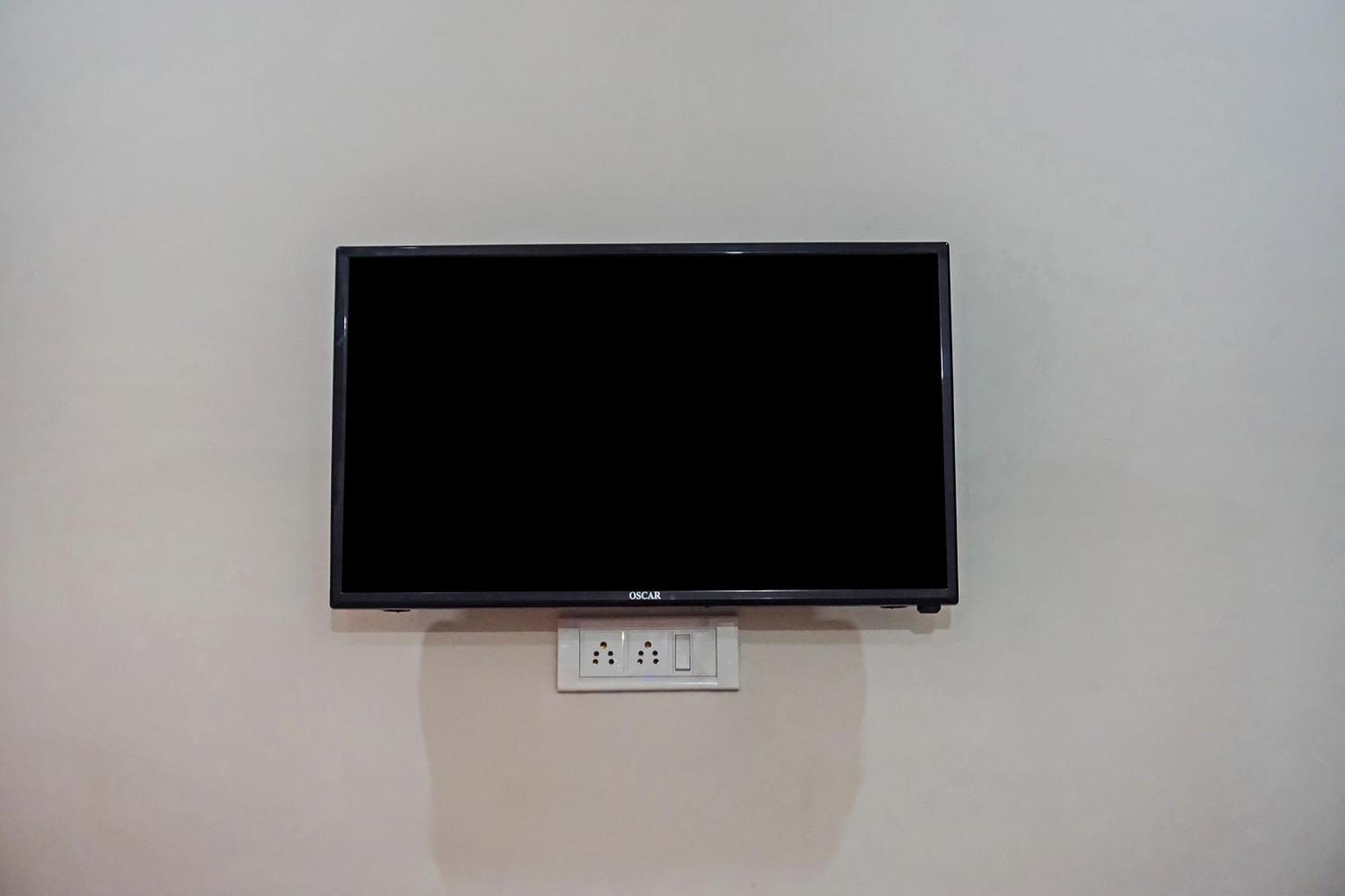 Hotel O Quadis Noida Exterior photo